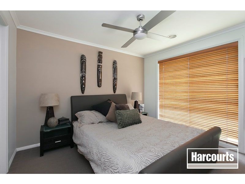 13 Riviera Drive, Pakenham VIC 3810