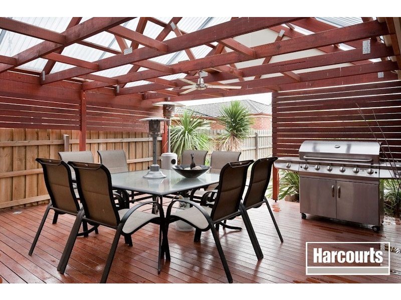 13 Riviera Drive, Pakenham VIC 3810