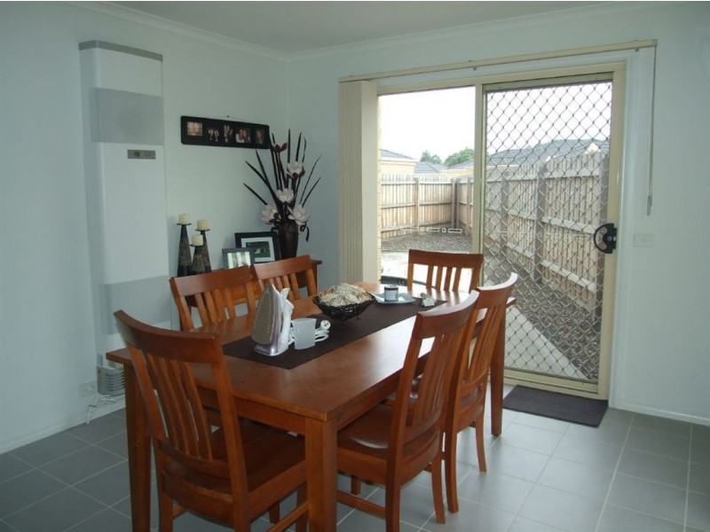 16/23 Parman Avenue, Pakenham VIC 3810