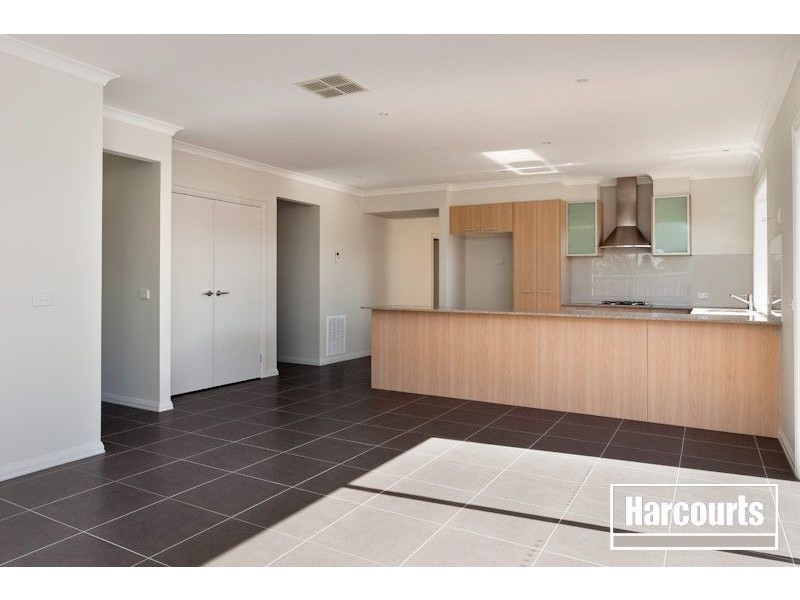 3 Kosta Boda Boulevard, Pakenham VIC 3810