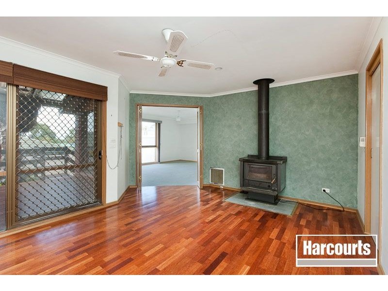 4 Broadhurst Road, Pakenham VIC 3810