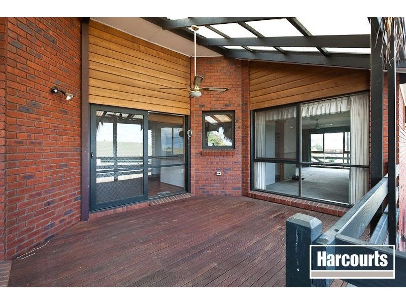 4 Broadhurst Road, Pakenham VIC 3810