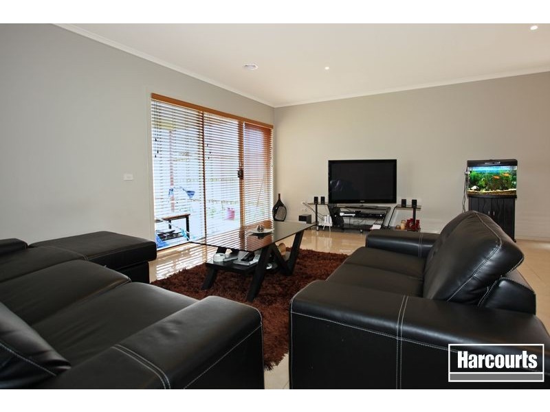 26 Greendale Boulevard, Pakenham VIC 3810