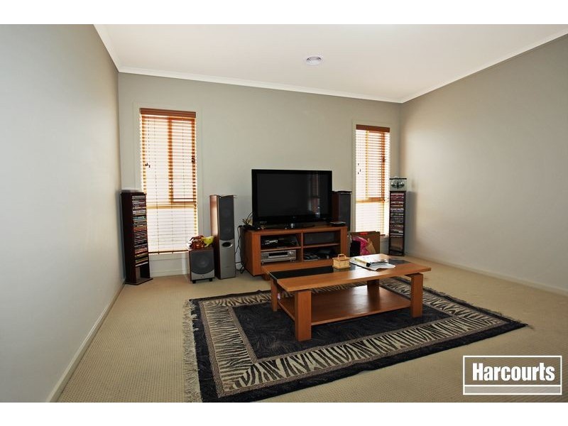 26 Greendale Boulevard, Pakenham VIC 3810