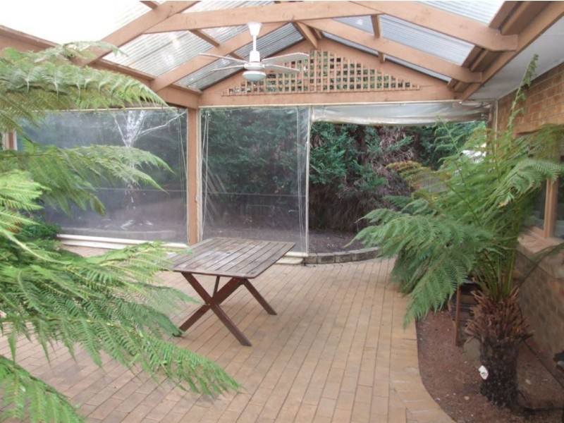 5 Union Avenue, Pakenham VIC 3810