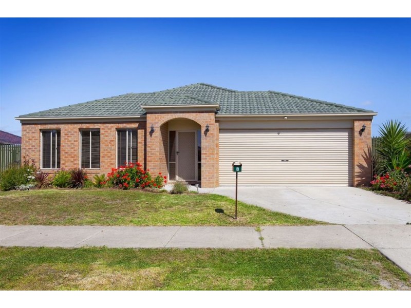 4 Sheoak Court, Pakenham VIC 3810