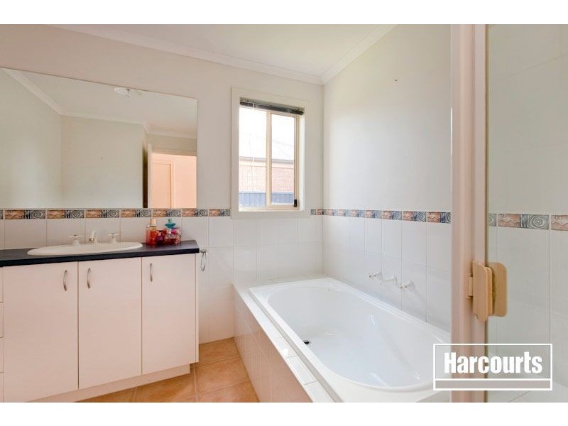 19 Mallee Circuit, Pakenham VIC 3810