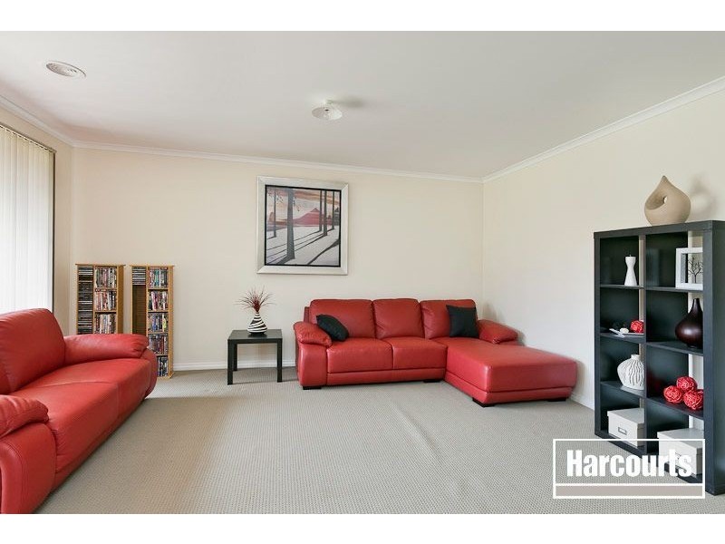 55 Balmoral Way, Pakenham VIC 3810