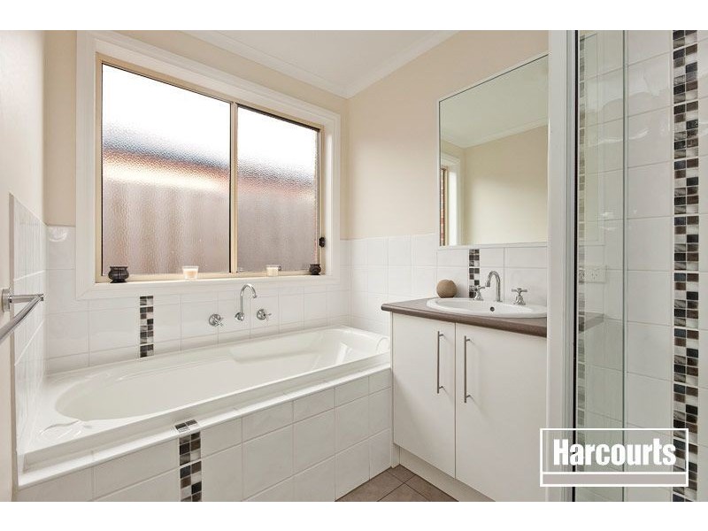 55 Balmoral Way, Pakenham VIC 3810