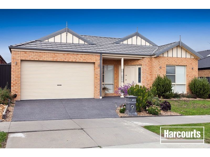 11 Joseph Banks Drive, Pakenham VIC 3810