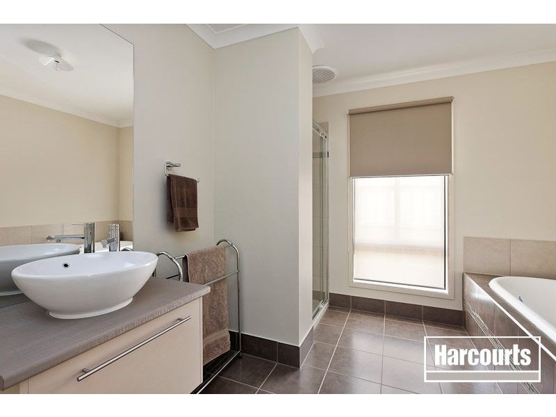 17 Marquis Court, Pakenham VIC 3810
