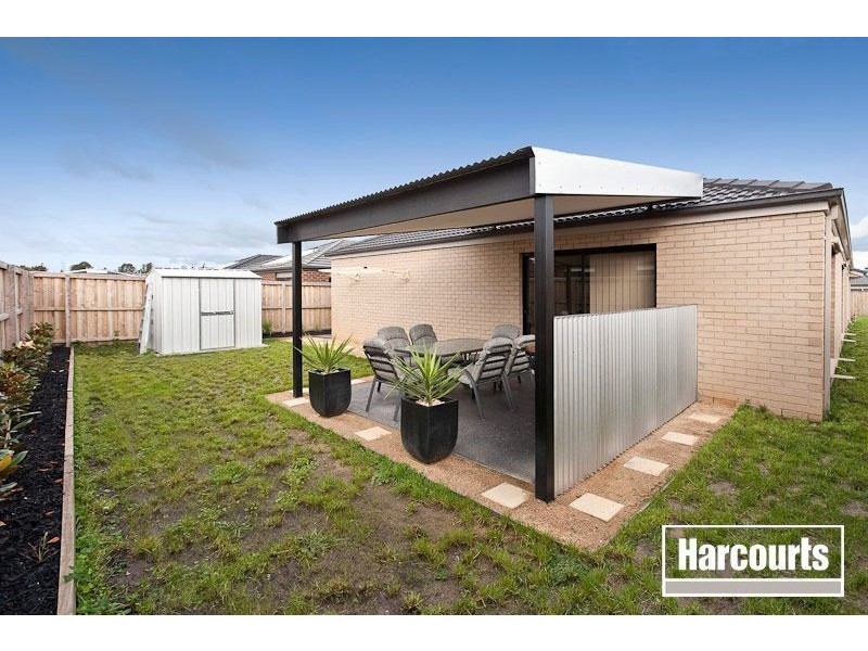 17 Marquis Court, Pakenham VIC 3810