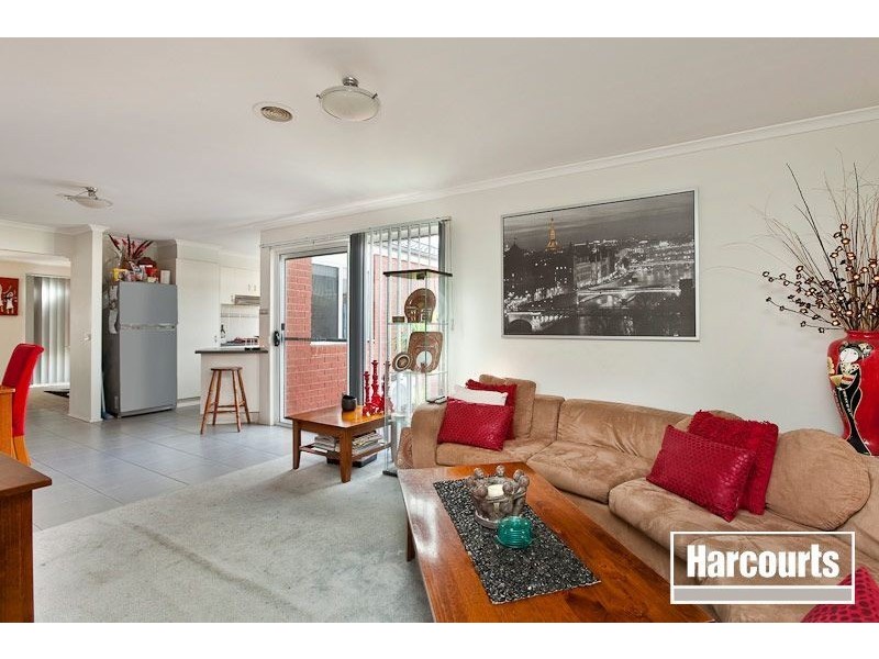 8 Howqua Place, Pakenham VIC 3810