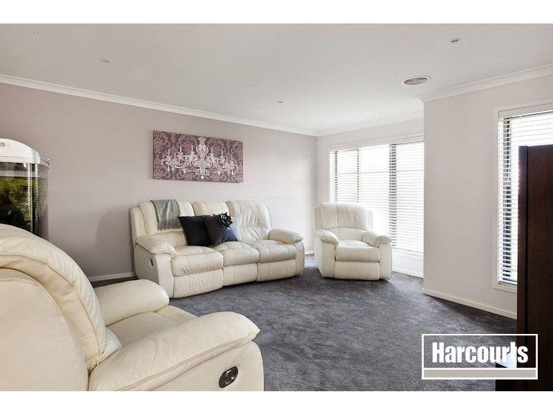 20 Lucerne Circuit, Pakenham VIC 3810