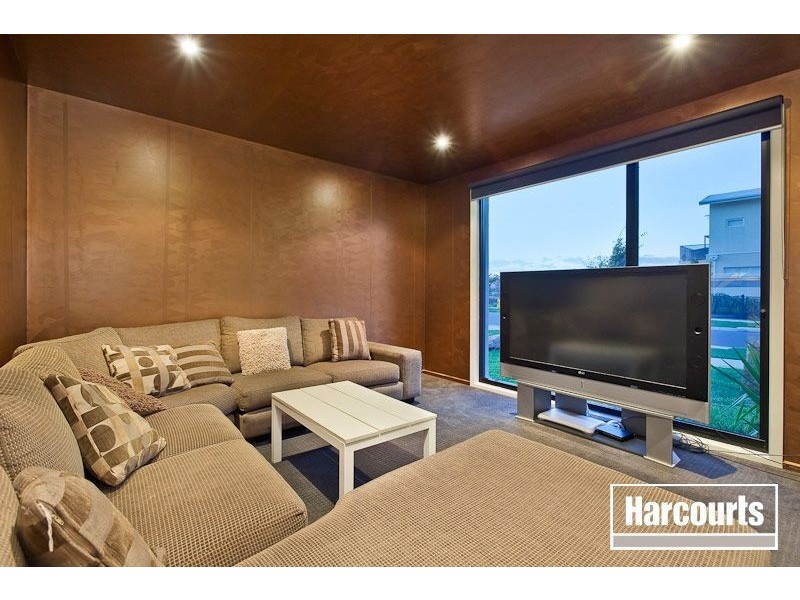 21 Cormorant Parade, Pakenham VIC 3810