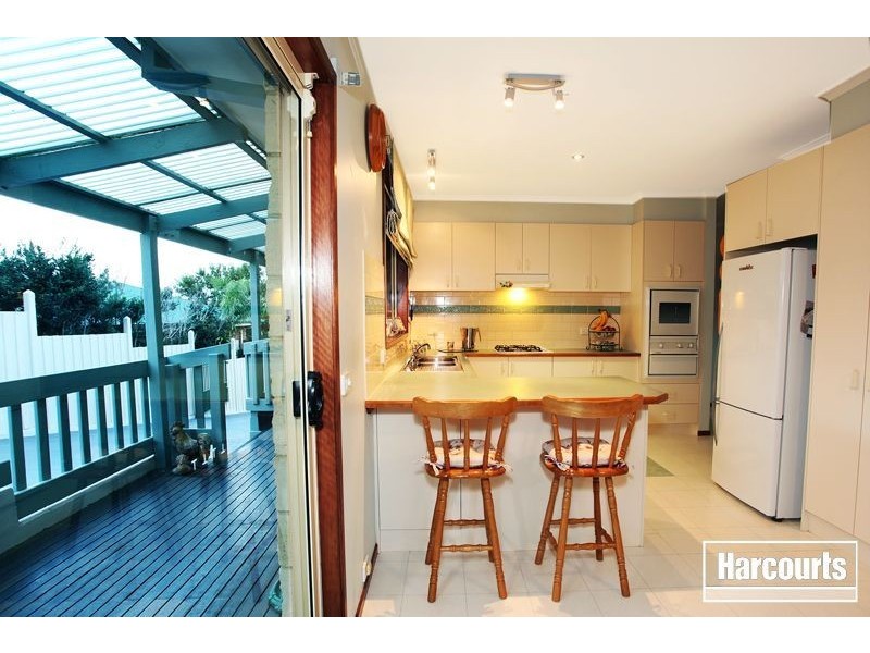 24 Breyleigh Drive, Pakenham VIC 3810