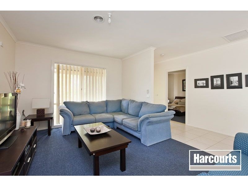 10/11 King Street, Pakenham VIC 3810