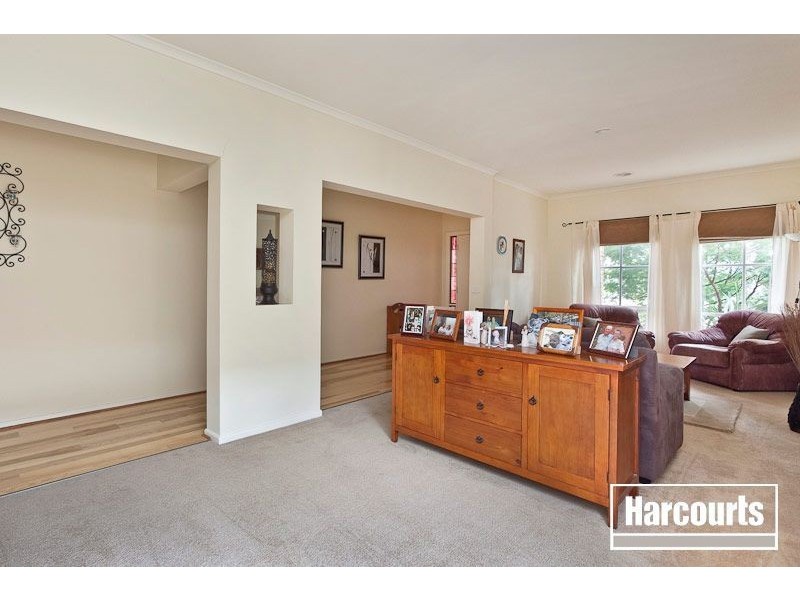 24 Arbour Rise, Pakenham VIC 3810