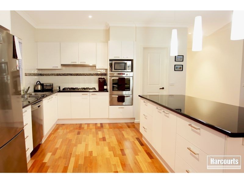 53 Banjo Patterson Drive, Pakenham VIC 3810