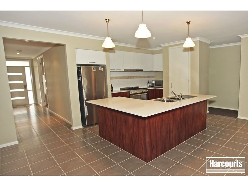 3 Bailey Place, Pakenham VIC 3810