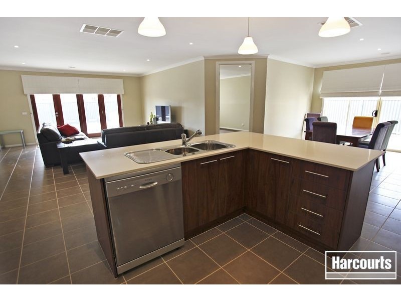3 Bailey Place, Pakenham VIC 3810