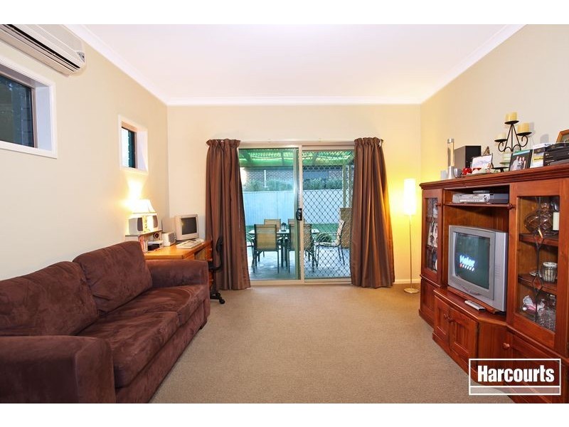 21 Waterford Rise, Pakenham VIC 3810