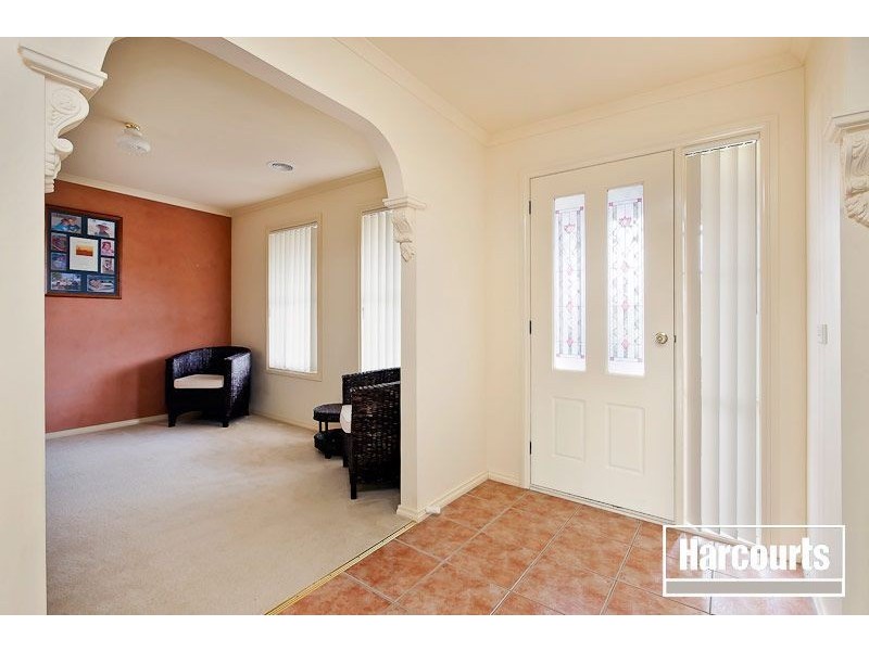 36 Ben Drive, Pakenham VIC 3810