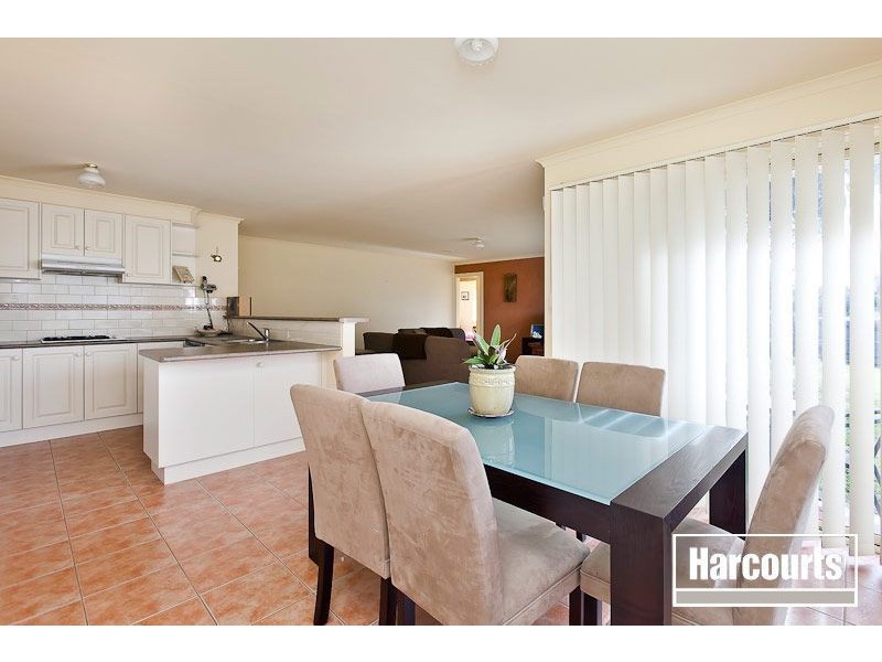 36 Ben Drive, Pakenham VIC 3810