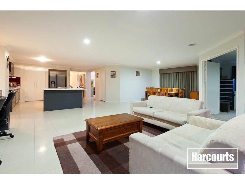 4 Mallee Circuit, Pakenham VIC 3810