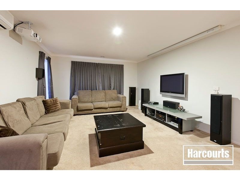 4 Mallee Circuit, Pakenham VIC 3810