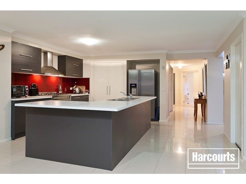 4 Mallee Circuit, Pakenham VIC 3810