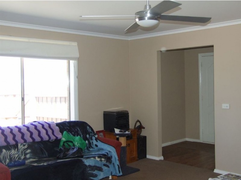 9 Wallangara Drive, Pakenham VIC 3810