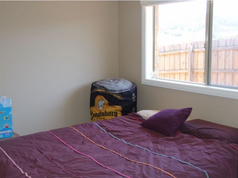 9 Wallangara Drive, Pakenham VIC 3810