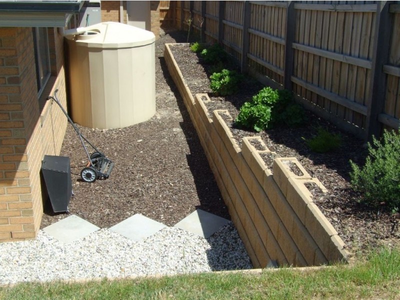 9 Wallangara Drive, Pakenham VIC 3810