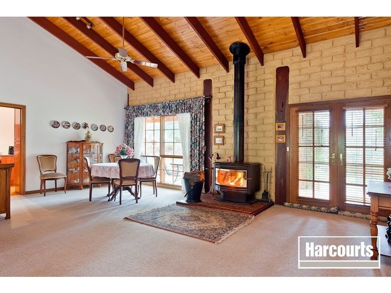 250 Gordon Road, Pakenham Upper VIC 3810