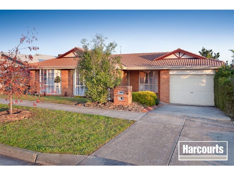 12 Leigh Drive, Pakenham VIC 3810