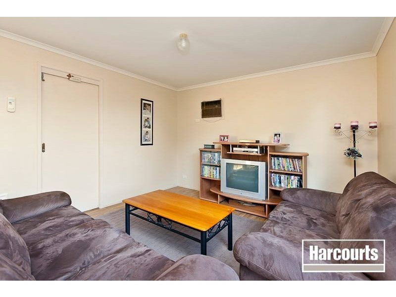 12 Leigh Drive, Pakenham VIC 3810