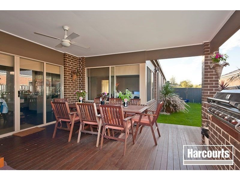 9 Veitch Court, Pakenham VIC 3810