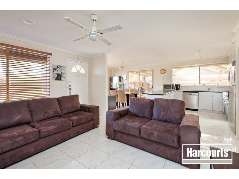 25 McMaster Court, Pakenham VIC 3810