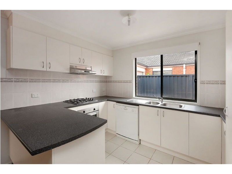 6 Paperbark Drive, Pakenham VIC 3810
