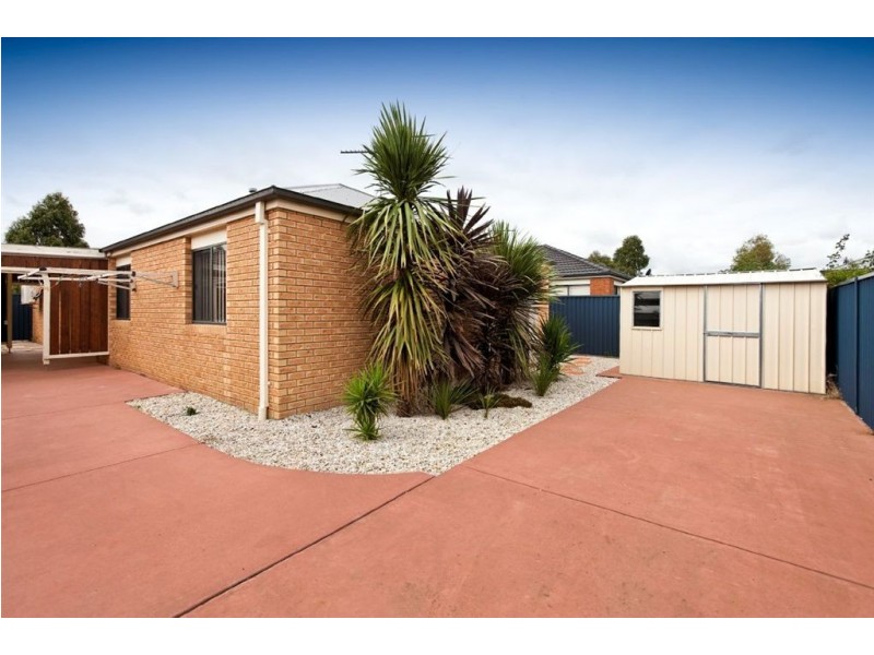 6 Paperbark Drive, Pakenham VIC 3810