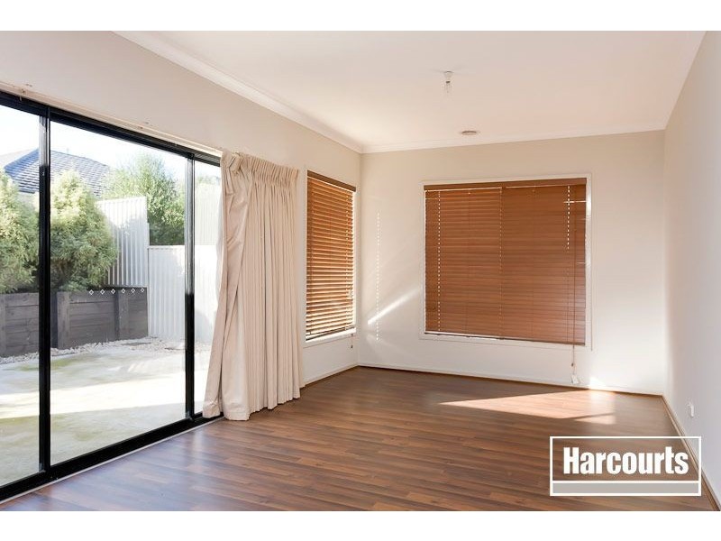 6 Goulburn Place, Pakenham VIC 3810