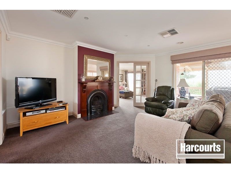 25 Ralron Court, Pakenham VIC 3810