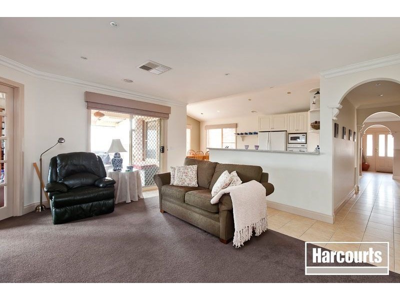 25 Ralron Court, Pakenham VIC 3810