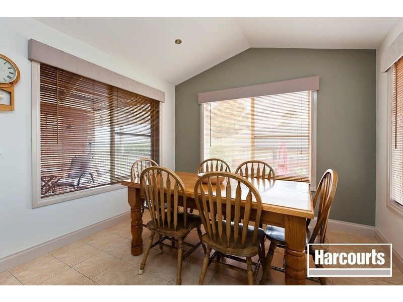 25 Ralron Court, Pakenham VIC 3810