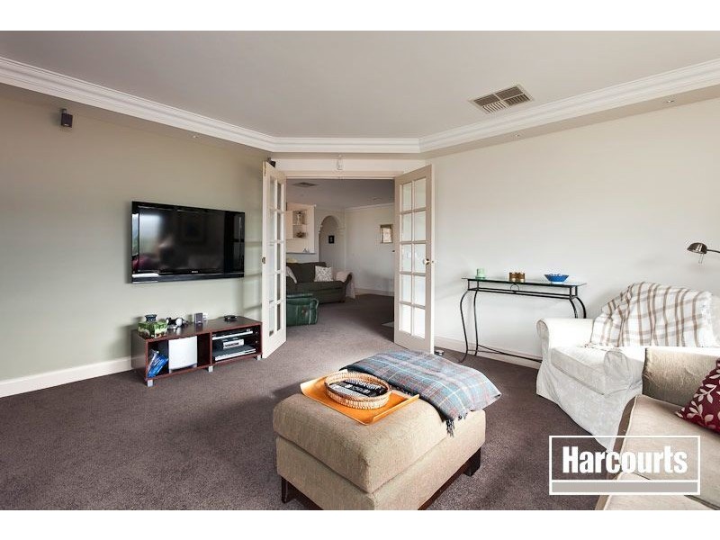 25 Ralron Court, Pakenham VIC 3810