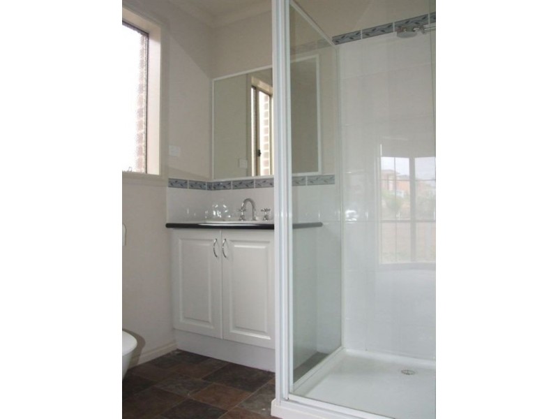 47 Manna Gum Drive, Pakenham VIC 3810