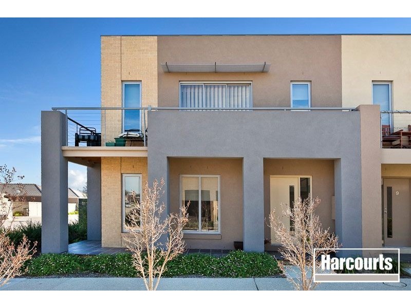 11 Egret Way, Pakenham VIC 3810