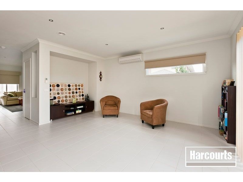 11 Egret Way, Pakenham VIC 3810