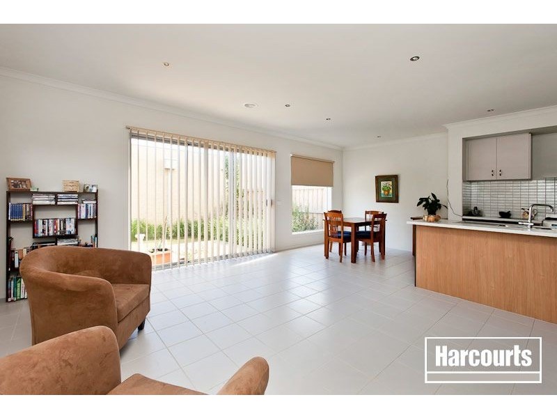 11 Egret Way, Pakenham VIC 3810